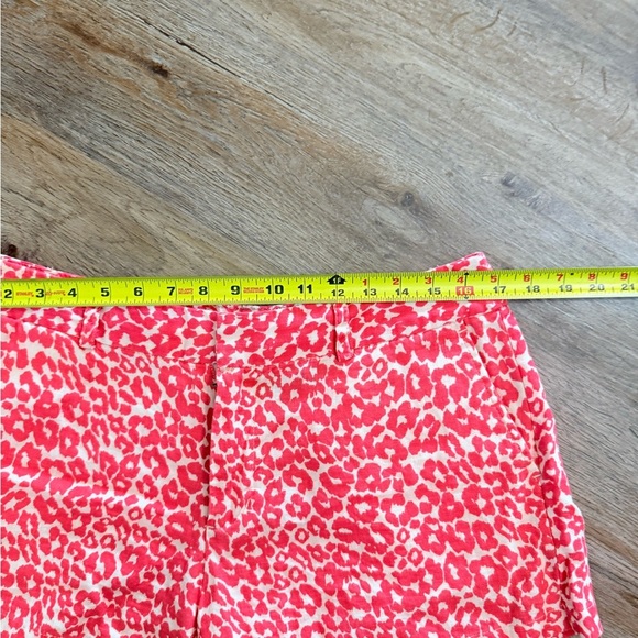 Cynthia Rowley • 100% Linen Animal Print Shorts - Picture 2 of 10